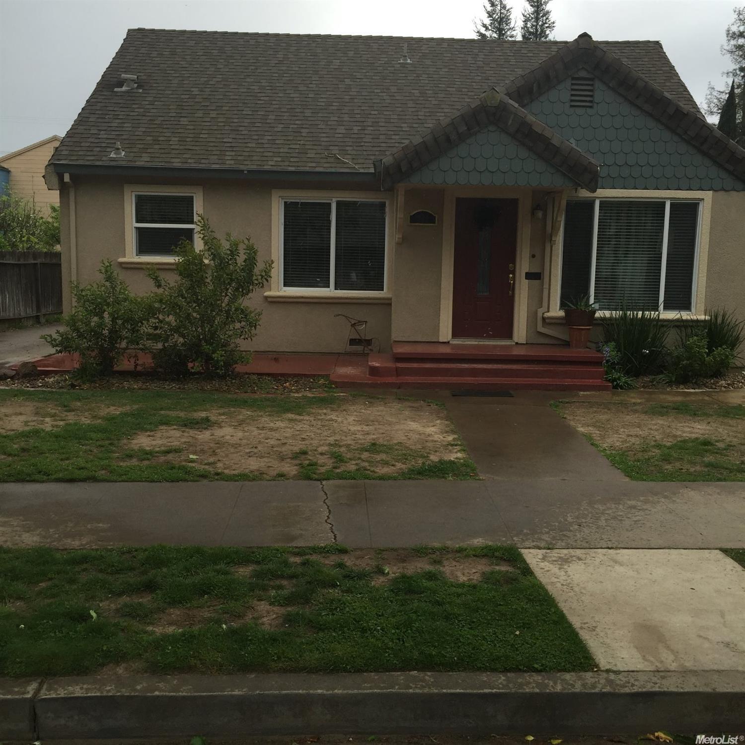 220 Flora St, Lodi, CA 95240 photo 4