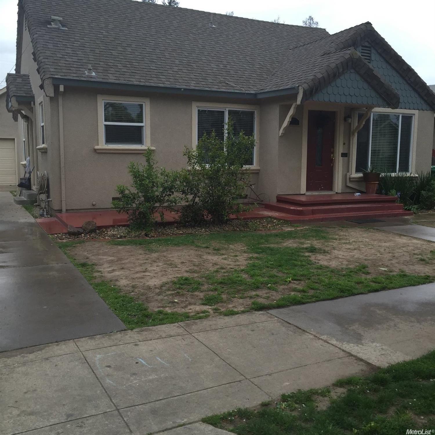 220 Flora St, Lodi, CA 95240 photo 1