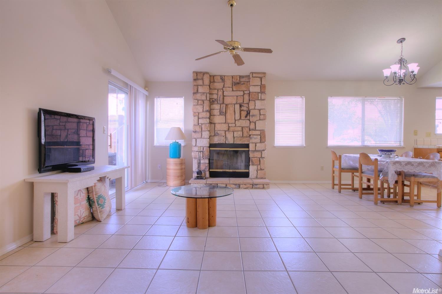1901 Kansas Ave, Modesto, CA 95358 photo 11