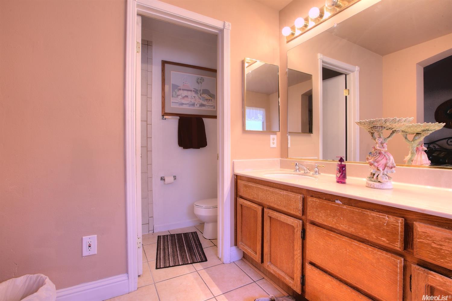 1901 Kansas Ave, Modesto, CA 95358 photo 14
