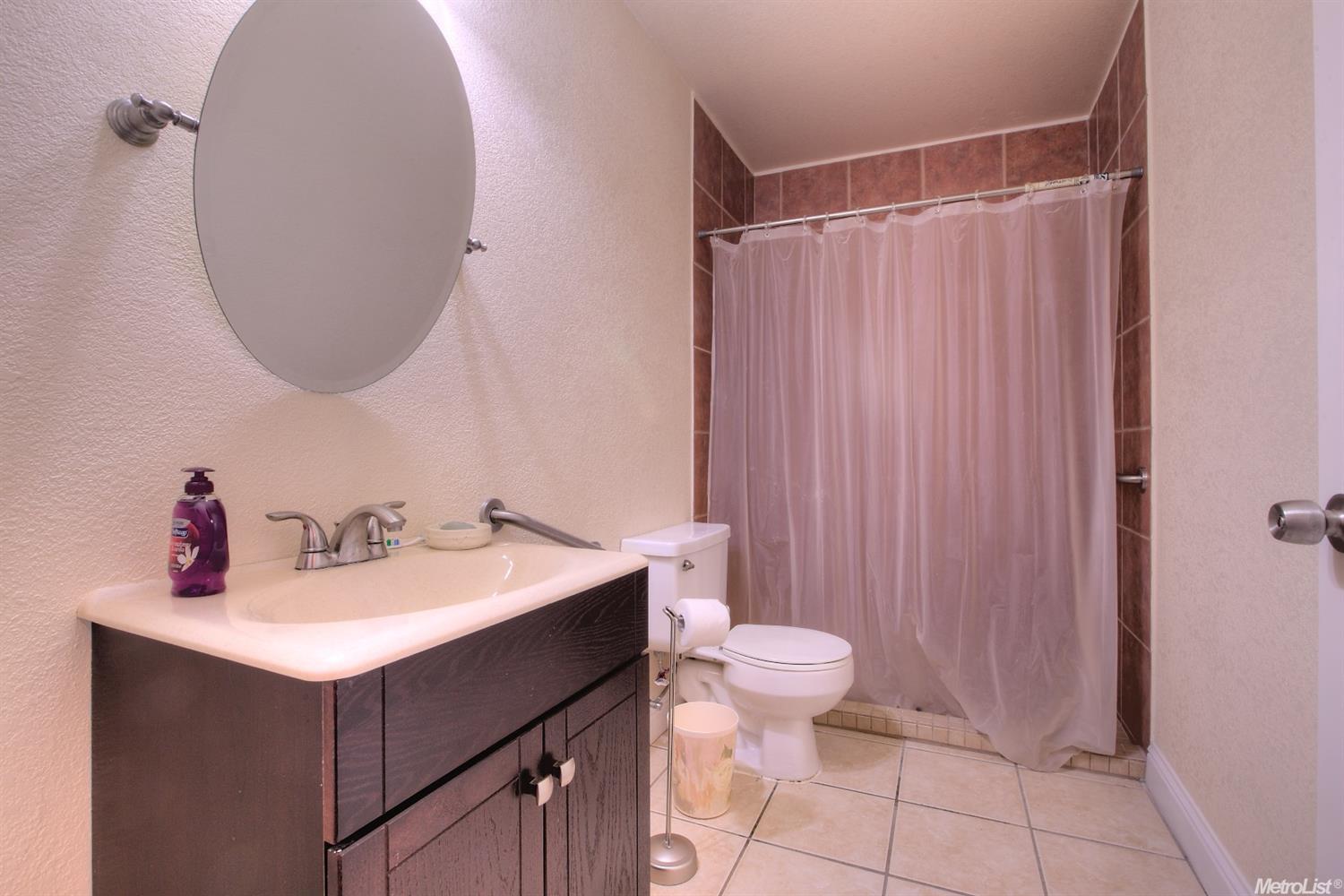 1901 Kansas Ave, Modesto, CA 95358 photo 22