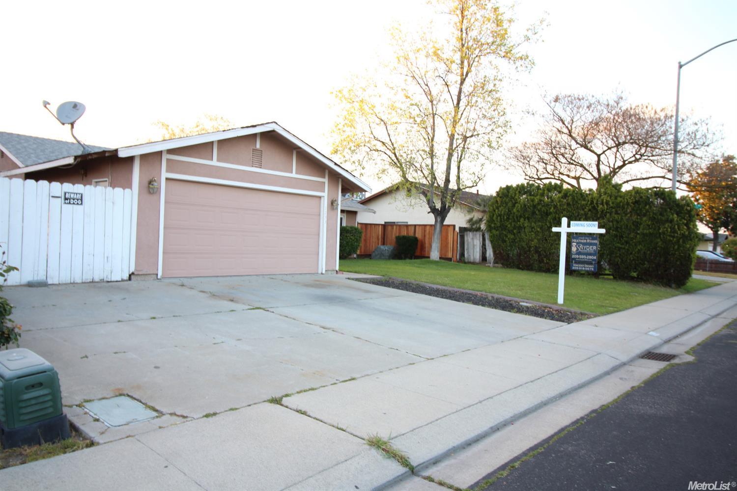 1233 Nana Pl, Manteca, CA 95336 photo 3