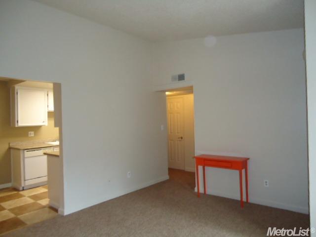 1313 Floyd Ave #112, Modesto, CA 95355 photo 3
