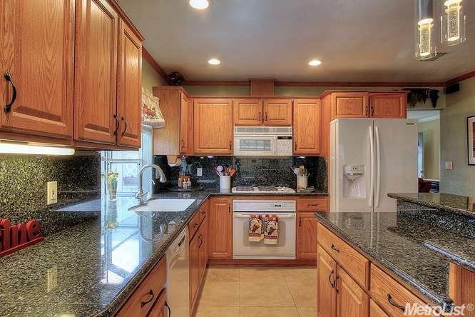 1541 Hurley Ct, Tracy, CA 95376 photo 5