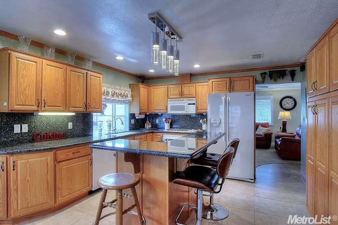 1541 Hurley Ct, Tracy, CA 95376 photo 3