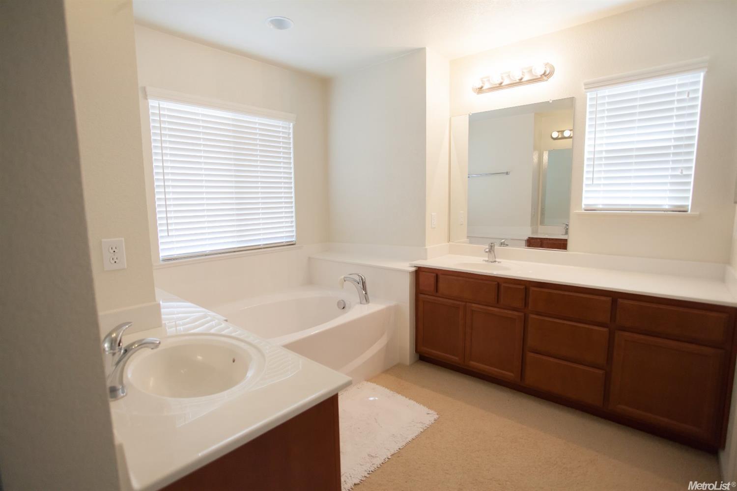 1450 Intrigue Ln, Manteca, CA 95337 photo 16