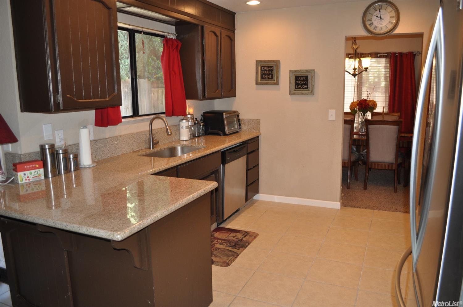 3625 Pelucca Ln, Modesto, CA 95355 photo 5