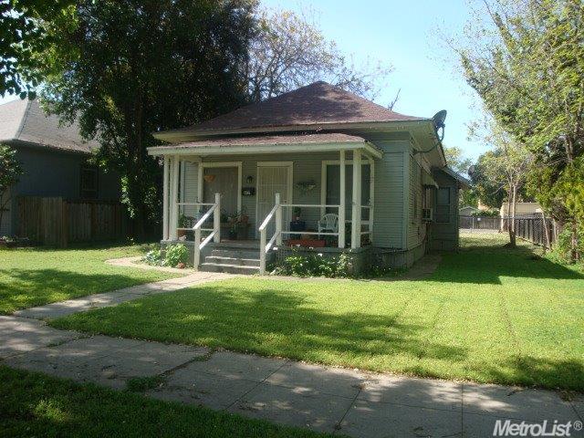 617 15th St, Modesto, CA 95354 photo 1