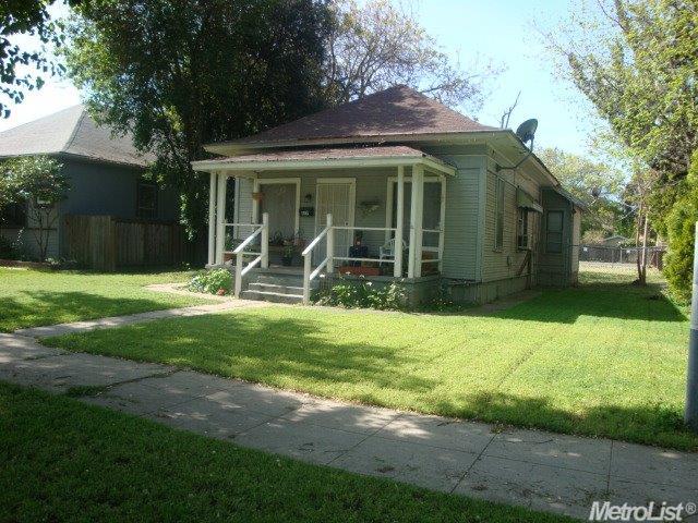 617 15th St, Modesto, CA 95354 photo 2
