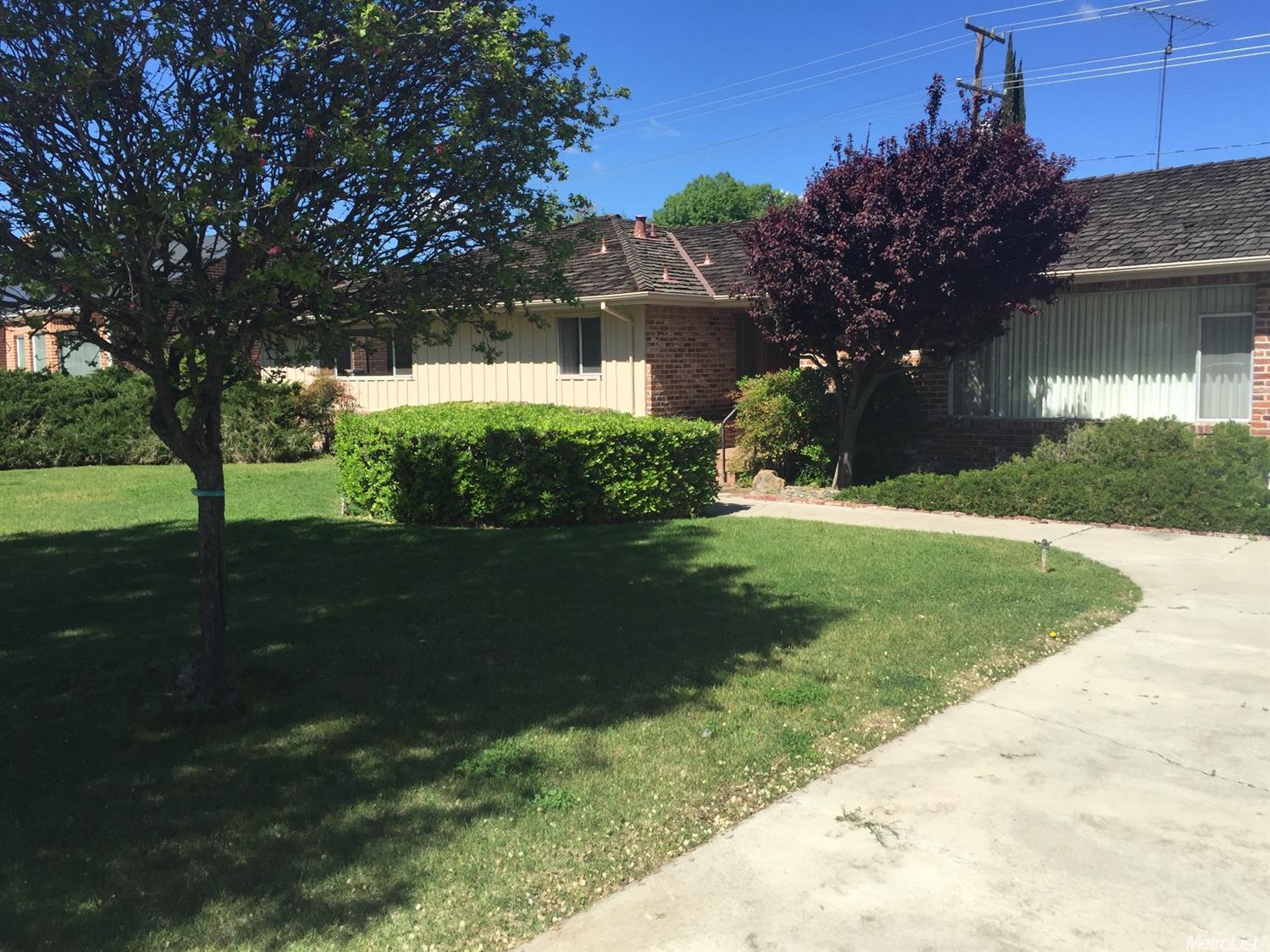 287 Eaton Ave, Tracy, CA 95376 photo 2