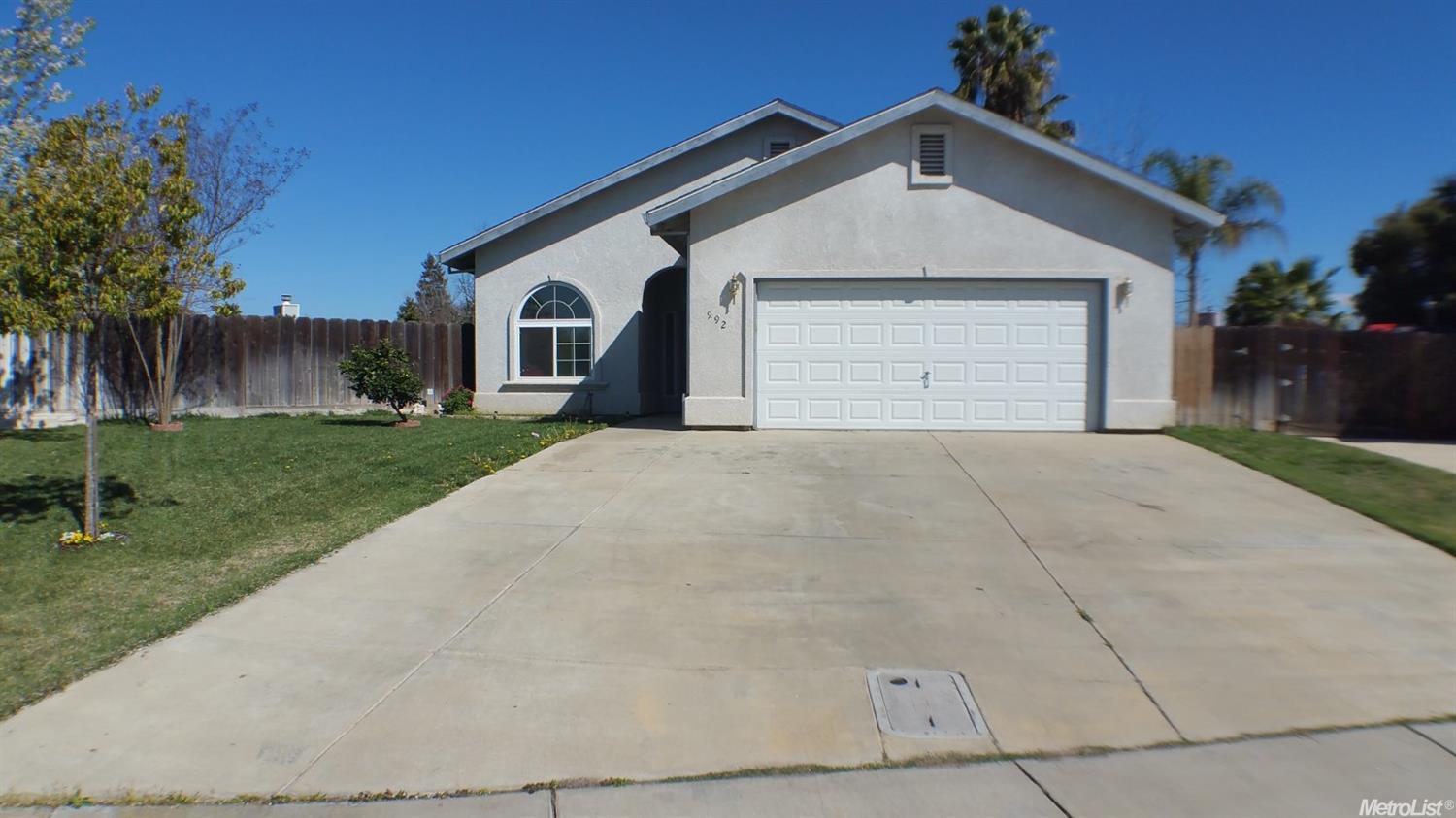 992 Alexis, Merced, CA 95341 photo 1