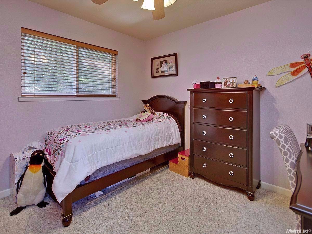 1131 Large Oak Dr, Placerville, CA 95667 photo 9