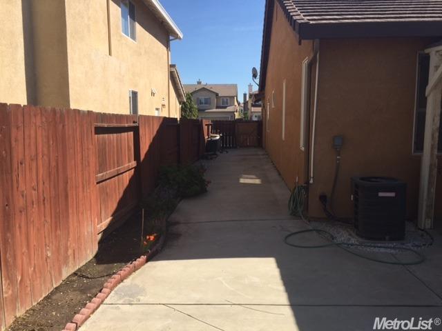 13465 Basalt Ct, Lathrop, CA 95330 photo 12