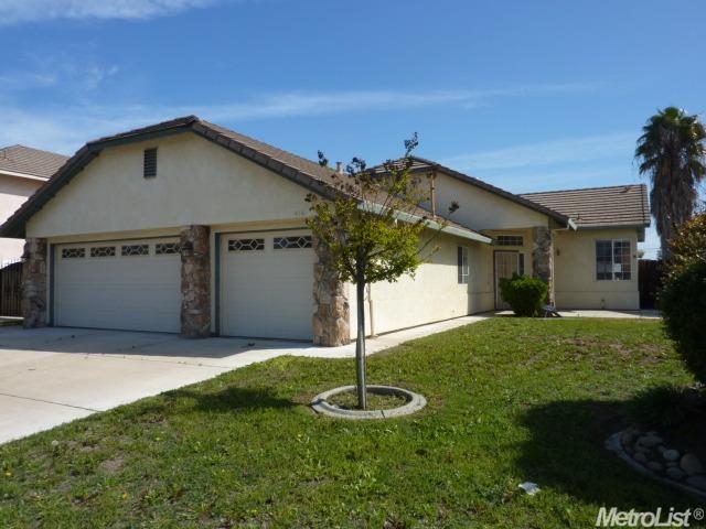 916 S Willow Ave, Manteca, CA 95337 photo 2