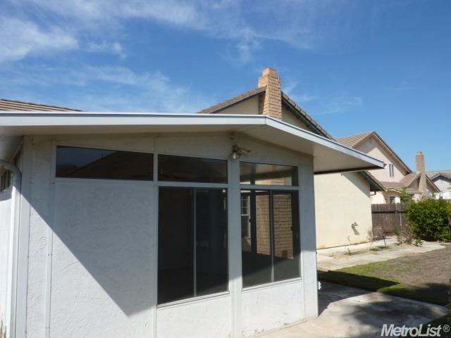 916 S Willow Ave, Manteca, CA 95337 photo 18