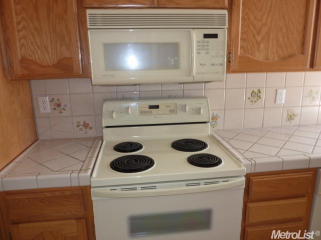 916 S Willow Ave, Manteca, CA 95337 photo 9