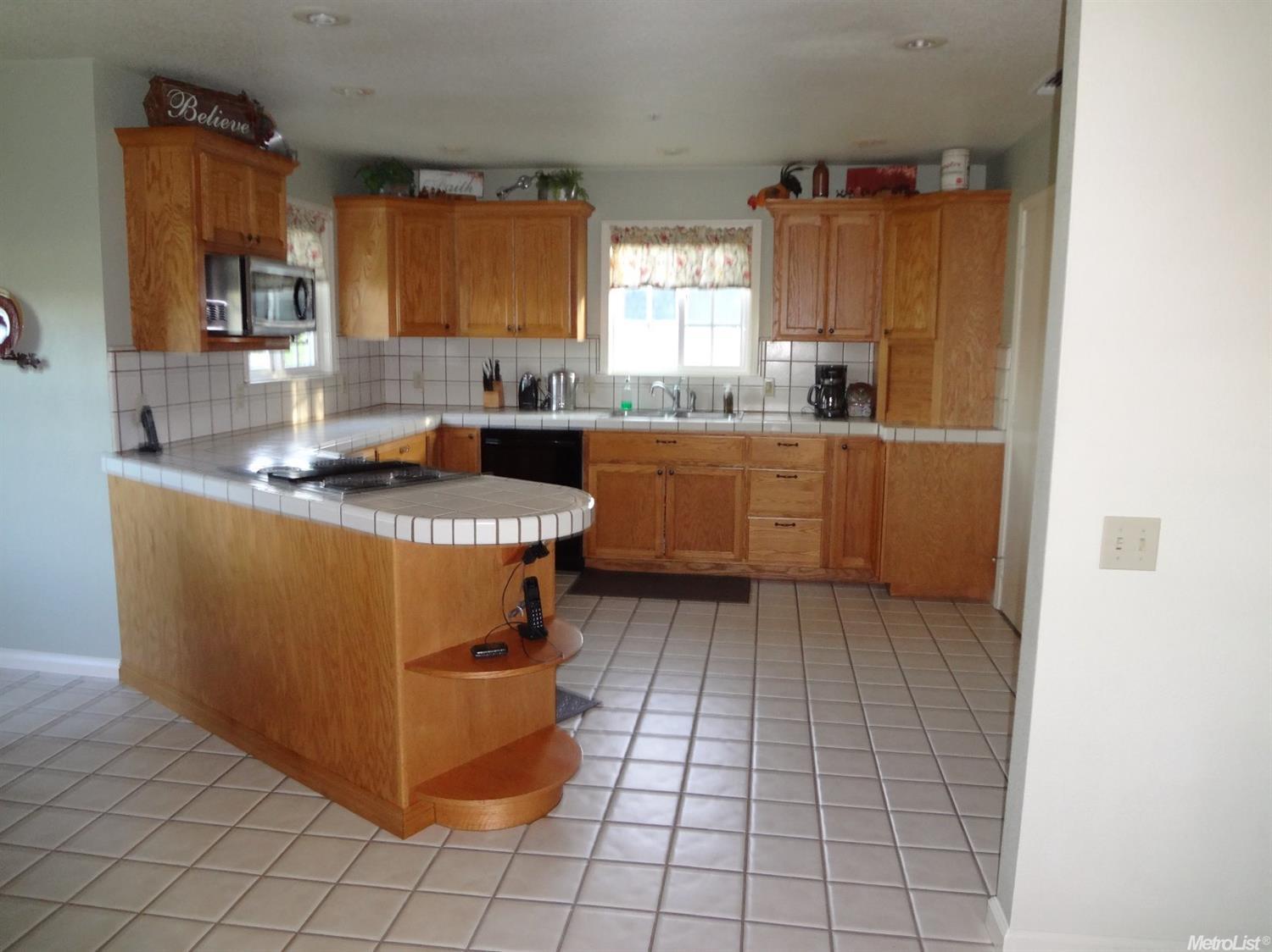 9055 Tavernor Rd, Wilton, CA 95693 photo 10