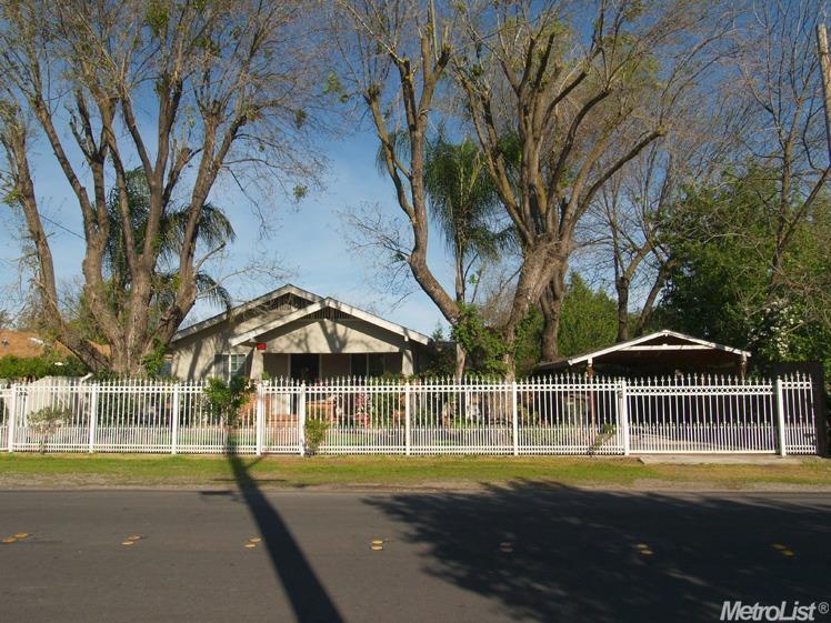 836 Panama Dr, Modesto, CA 95351 photo 1