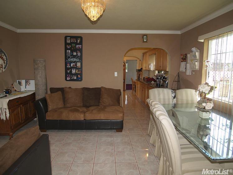 836 Panama Dr, Modesto, CA 95351 photo 5