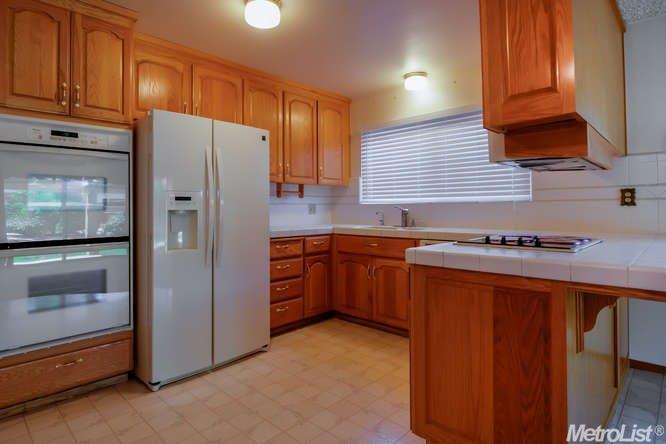 222 Laguna Dr, Tracy, CA 95376 photo 3