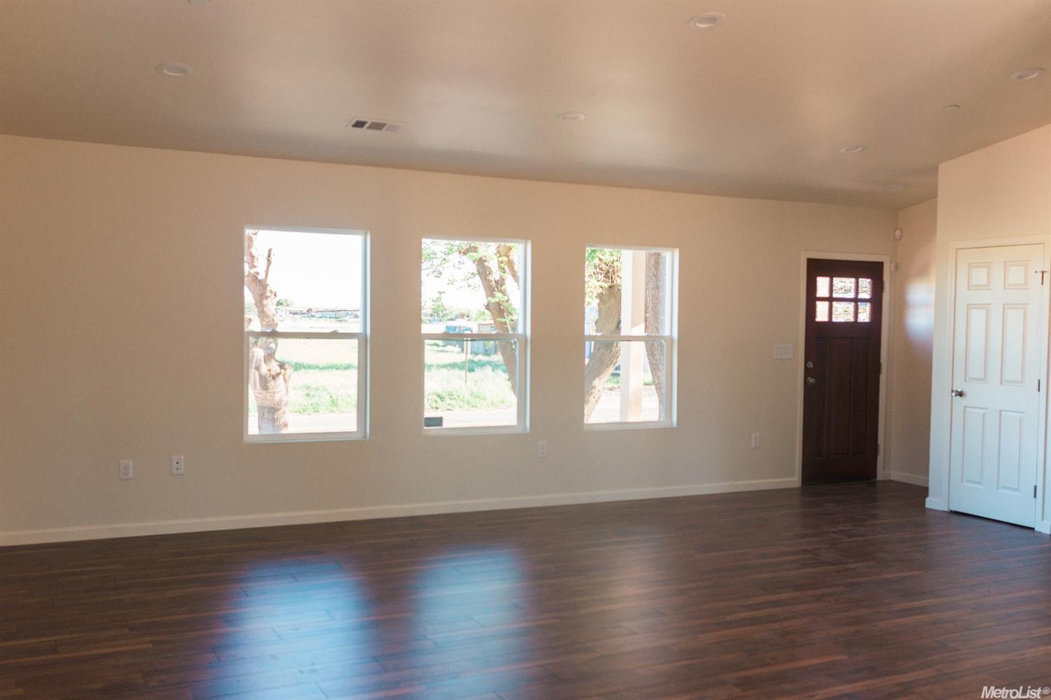 2919 W Hatch Rd, Modesto, CA 95358 photo 5
