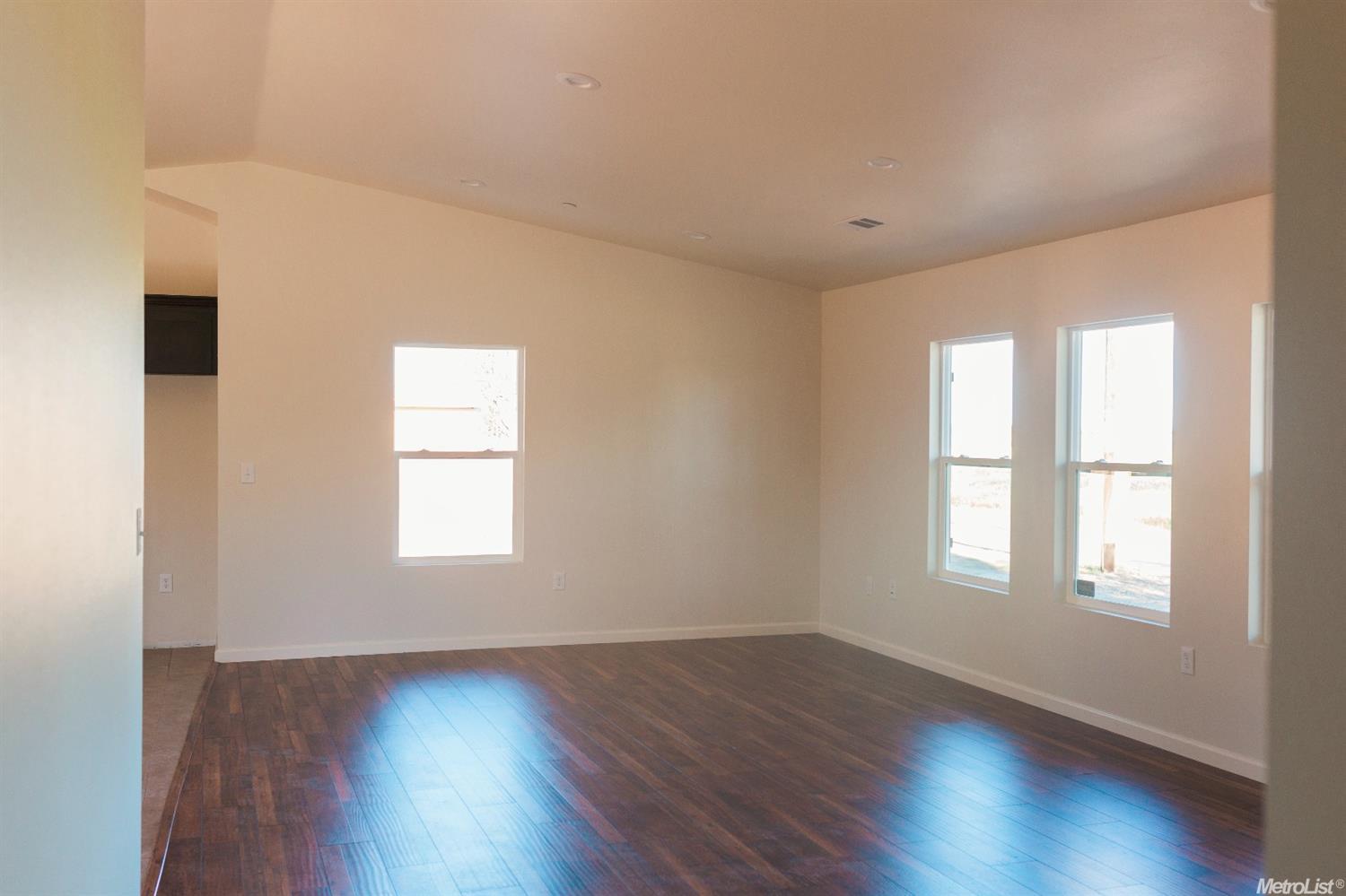 2919 W Hatch Rd, Modesto, CA 95358 photo 4