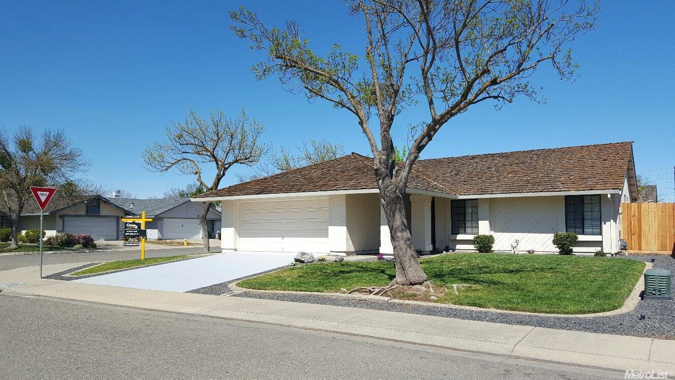 3801 Tumbleweed Ct, Modesto, CA 95355 photo 1