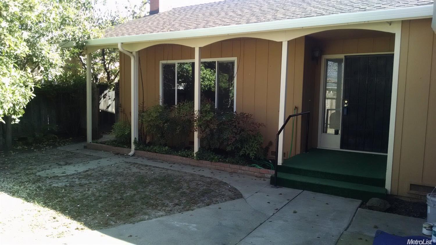 508 Custer Ct, Modesto, CA 95351 photo 2