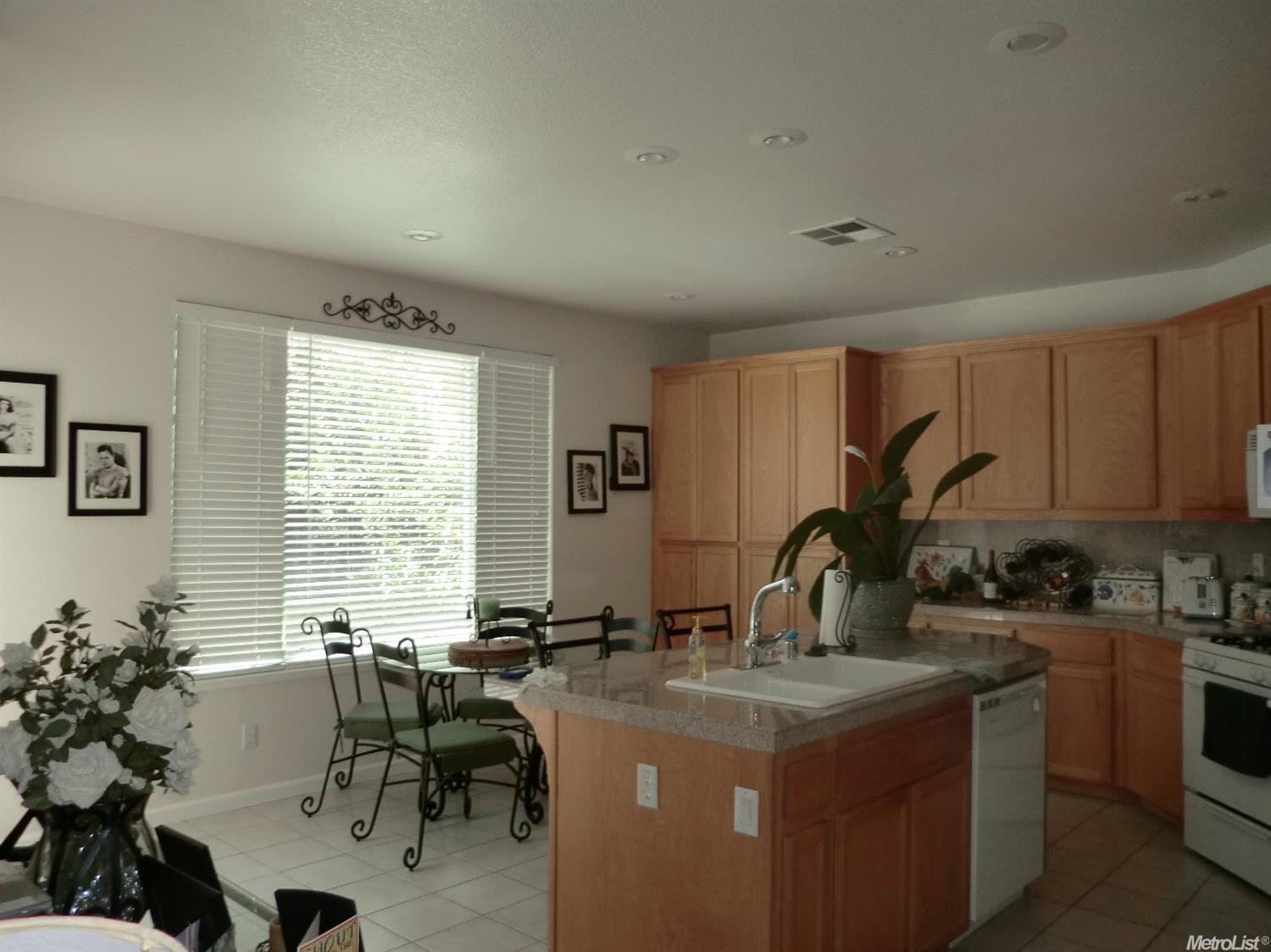 483 Summer Ln, Tracy, CA 95377 photo 8