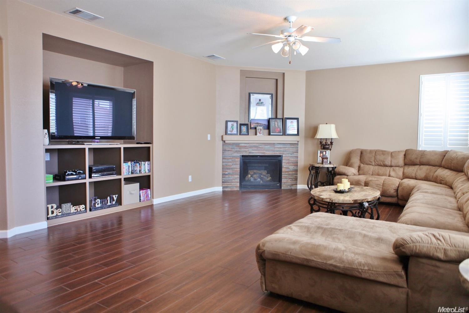 719 Pine Creek Ln, Patterson, CA 95363 photo 4