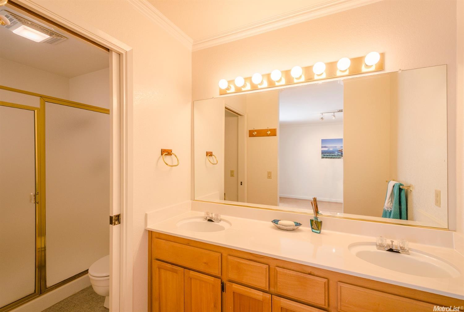 3863 Olivebranch Ln, Carmichael, CA 95608 photo 14