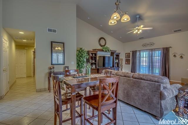 5137 E Weber Ave, Stockton, CA 95215 photo 7