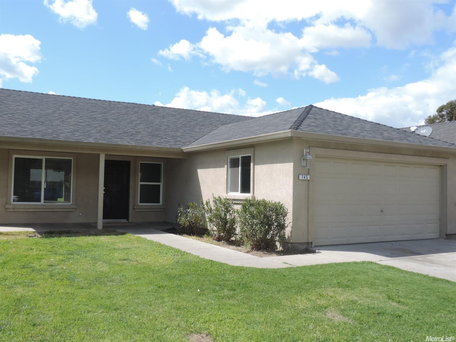 745 Walnut Way, Modesto, CA 95351 photo 2