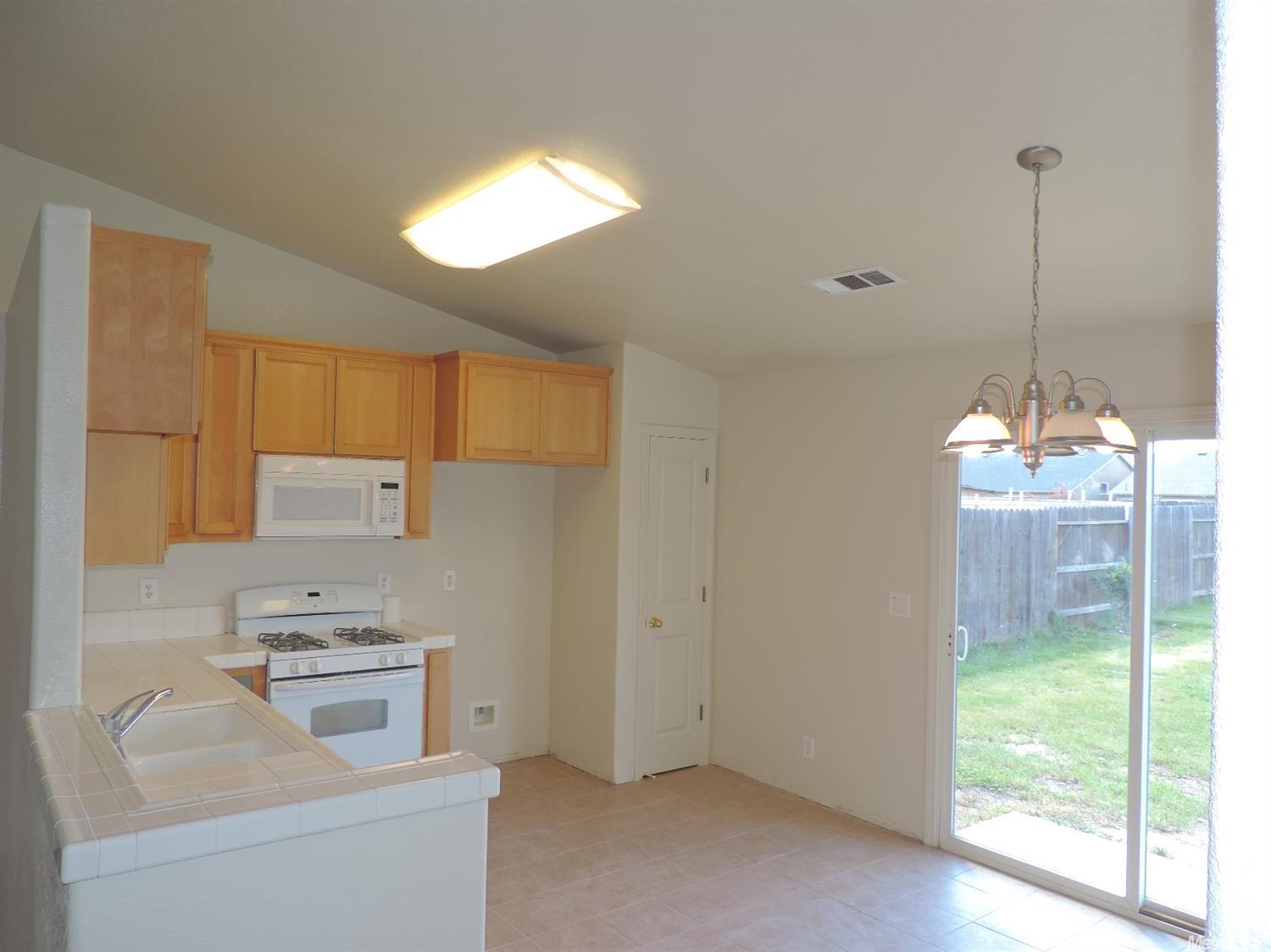 745 Walnut Way, Modesto, CA 95351 photo 9