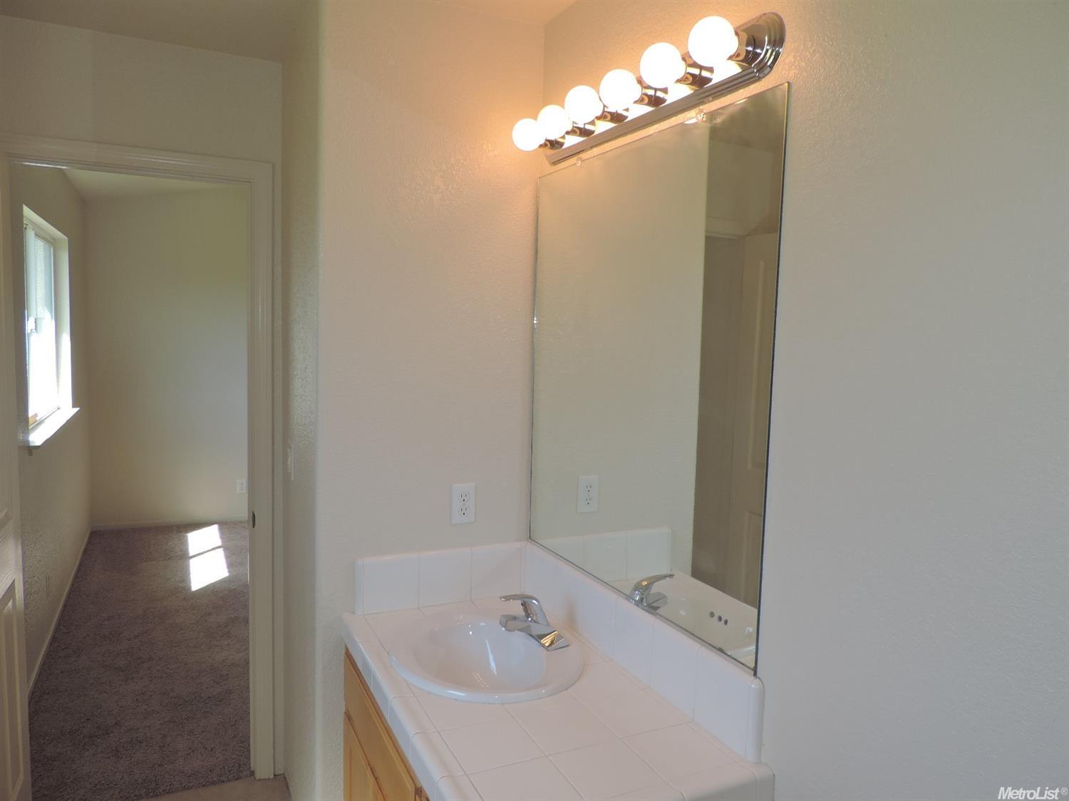 745 Walnut Way, Modesto, CA 95351 photo 19