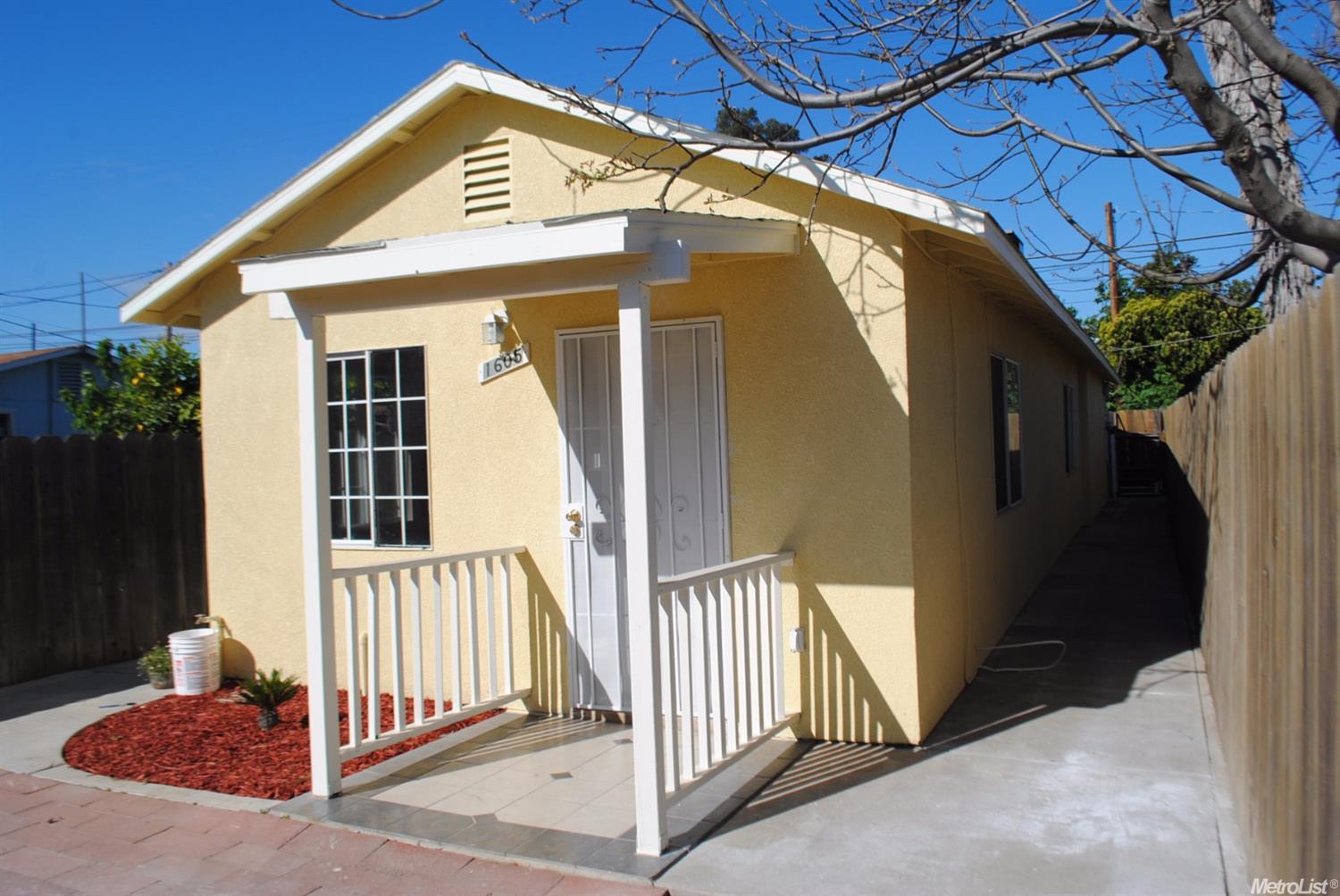 1605 Eureka St, Modesto, CA 95358 photo 4