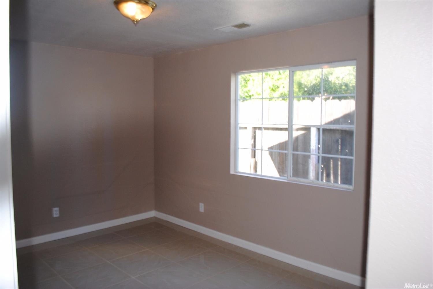 1605 Eureka St, Modesto, CA 95358 photo 9