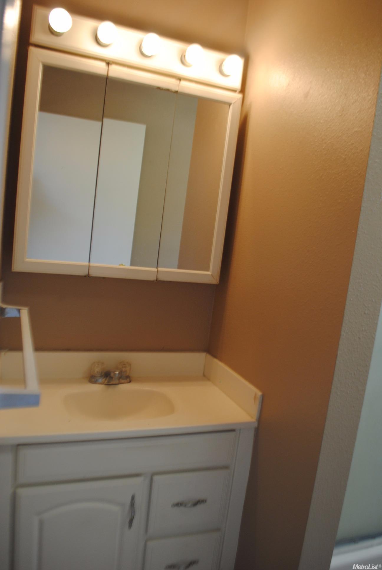 1605 Eureka St, Modesto, CA 95358 photo 13