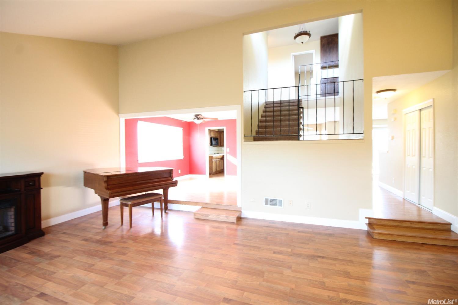 1417 Parkview St, Manteca, CA 95337 photo 8