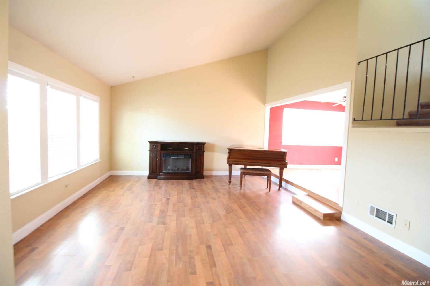 1417 Parkview St, Manteca, CA 95337 photo 6