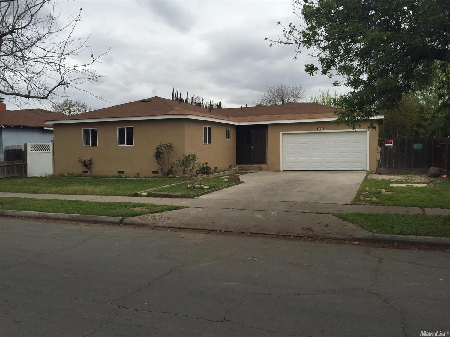 1801 Evergreen Ave, Modesto, CA 95350 photo 1