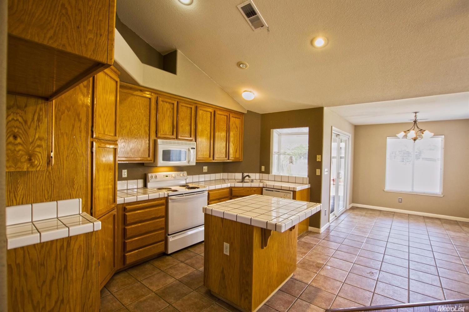 2721 Tradition Way, Modesto, CA 95355 photo 5