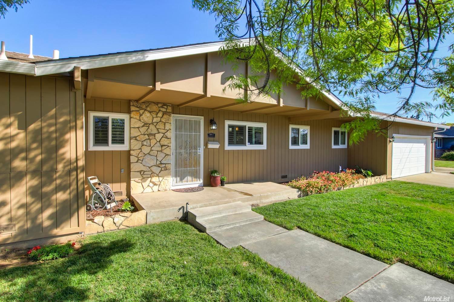 1811 Normandy Ln, Lodi, CA 95242 photo 3