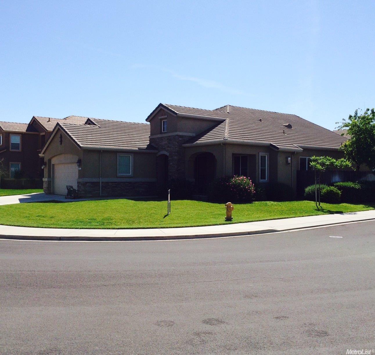 253 Preakness Cir, Manteca, CA 95337 photo 2