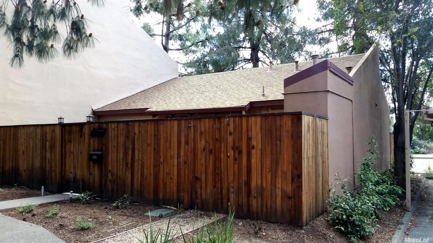 2039 Alta Loma, Davis, CA 95616 photo 2
