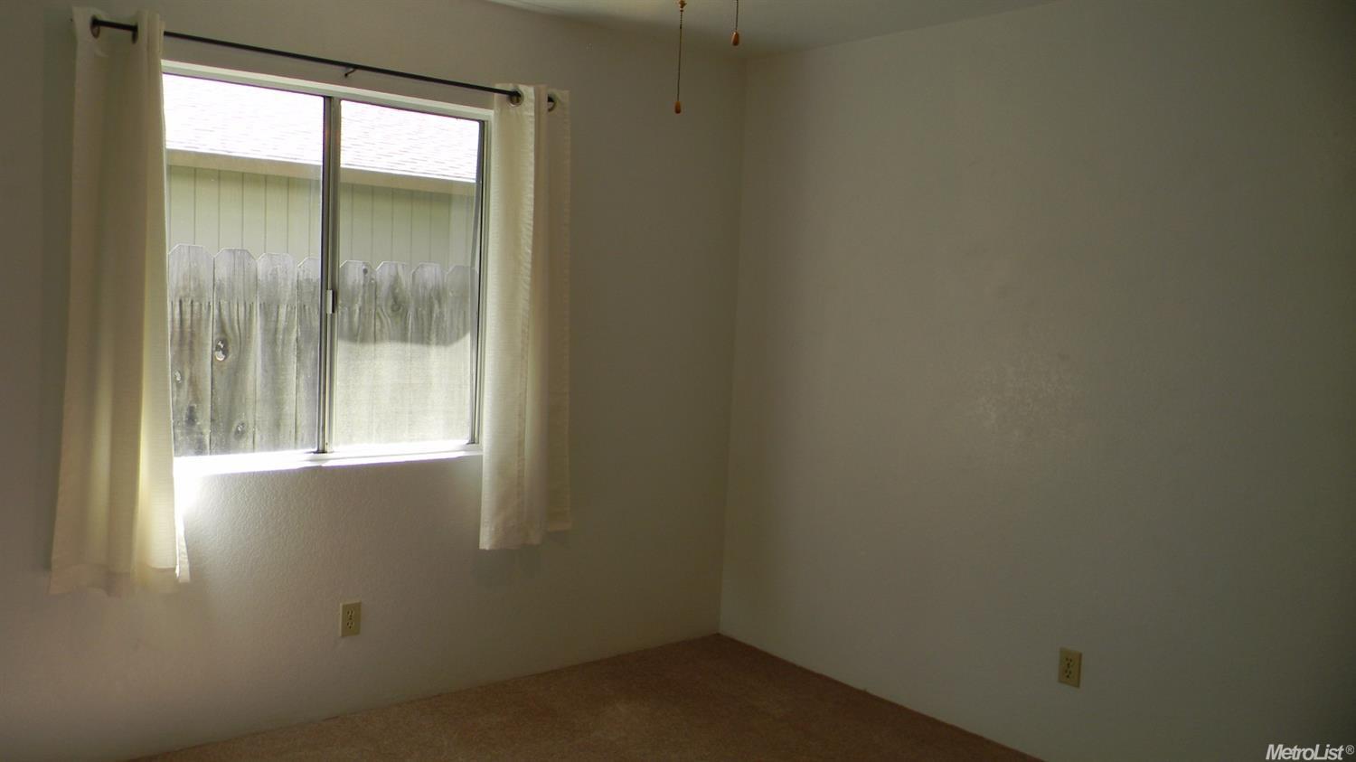 9204 Eaglepoint Ln, Stockton, CA 95210 photo 13