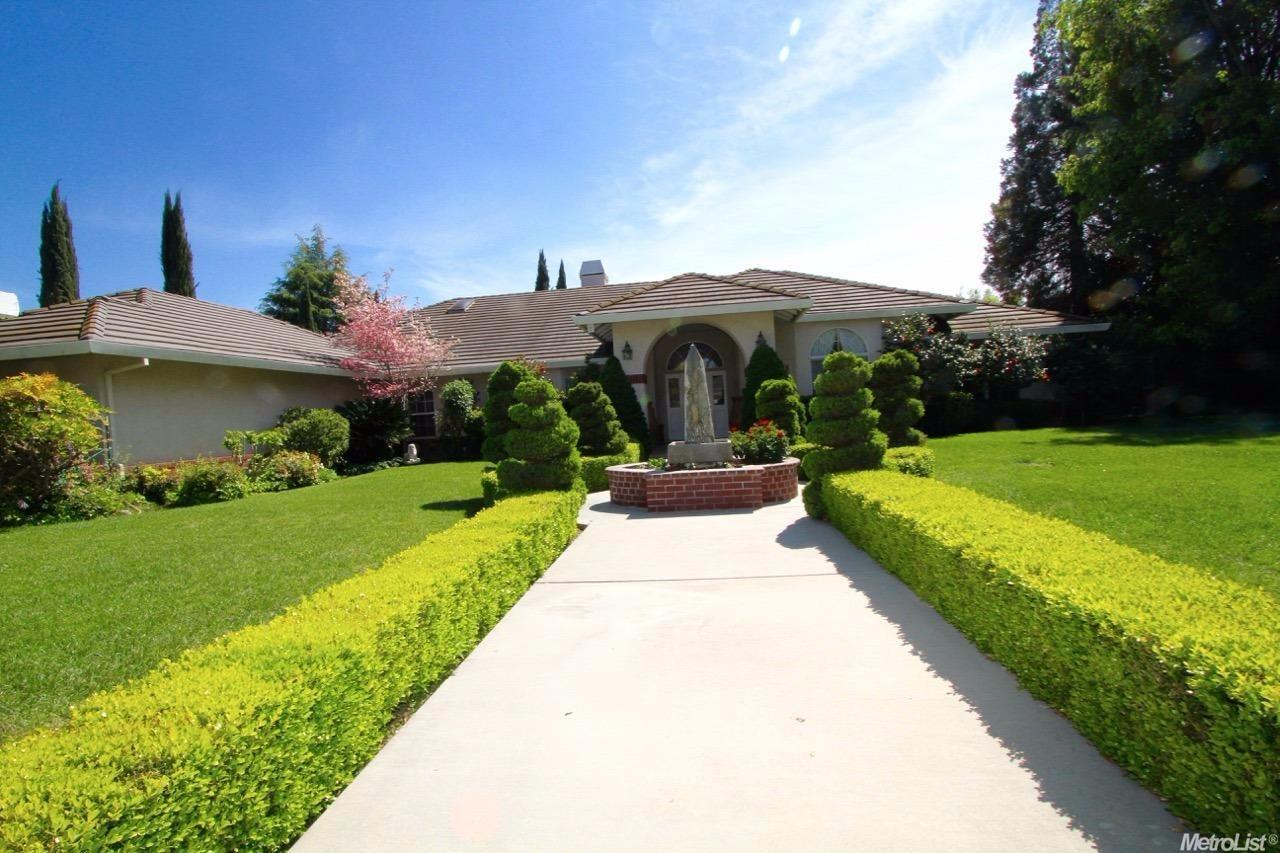 416 Hartley Dr, Modesto, CA 95356 photo 2