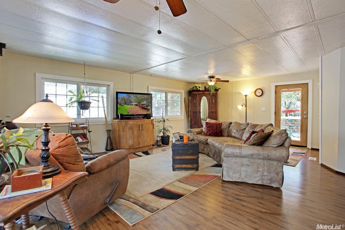 909 Easy Ln, Colfax, CA 95713 photo 5