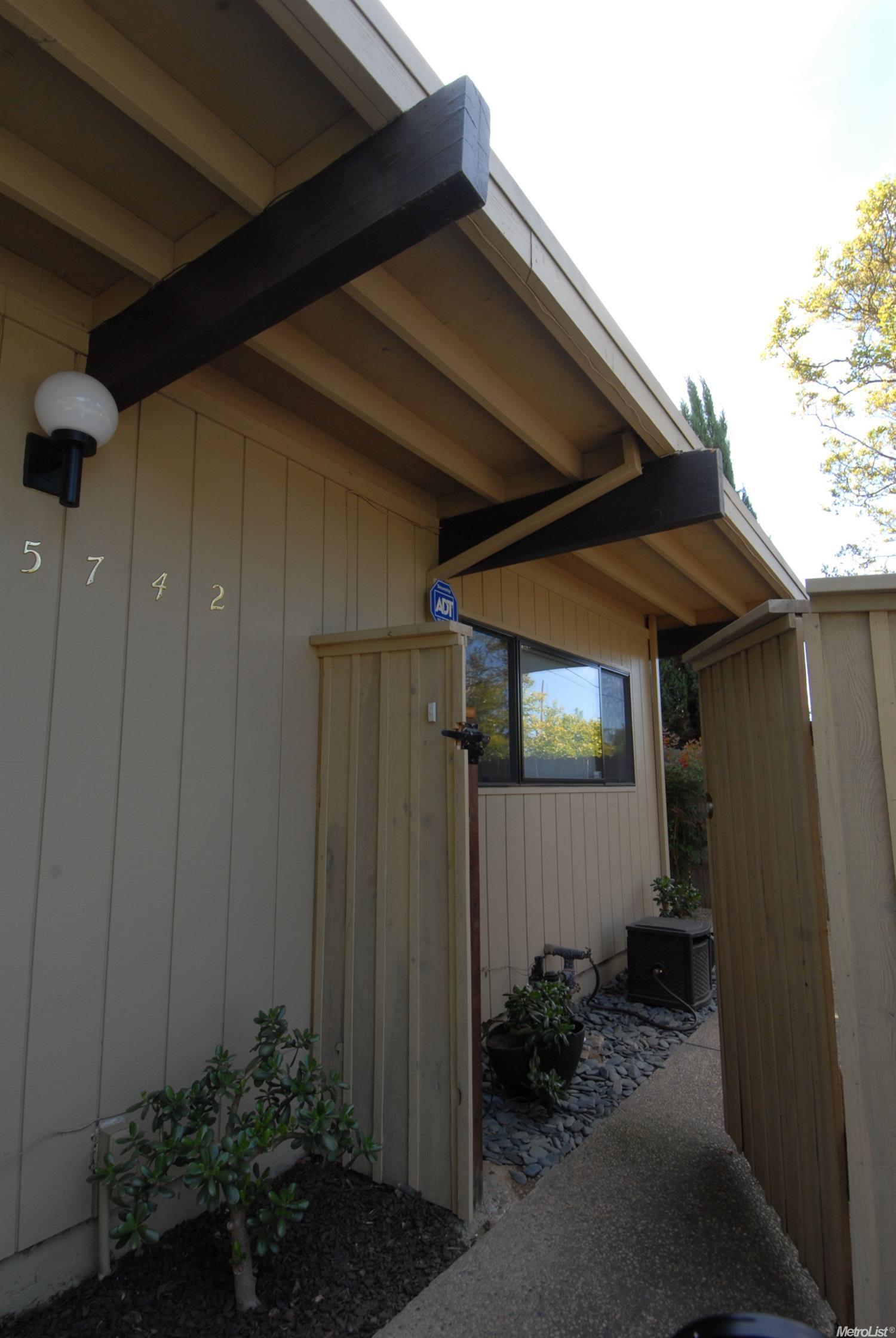 5742 Locust, Carmichael, CA 95608 photo 6