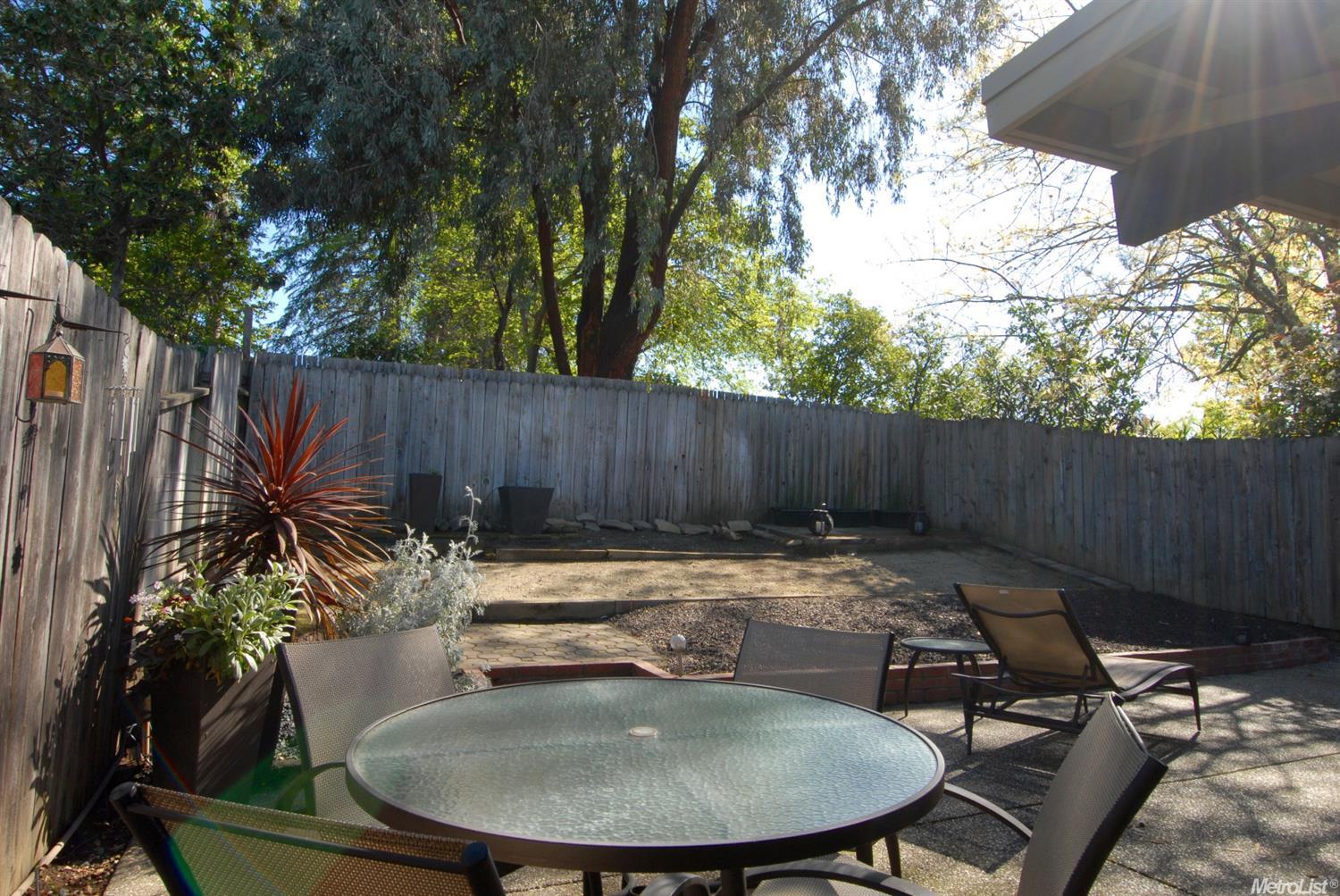 5742 Locust, Carmichael, CA 95608 photo 23